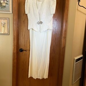 Aspeed White Puff Sleeve Wedding Gown